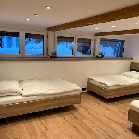 Fichtelrooms بيت للعطل